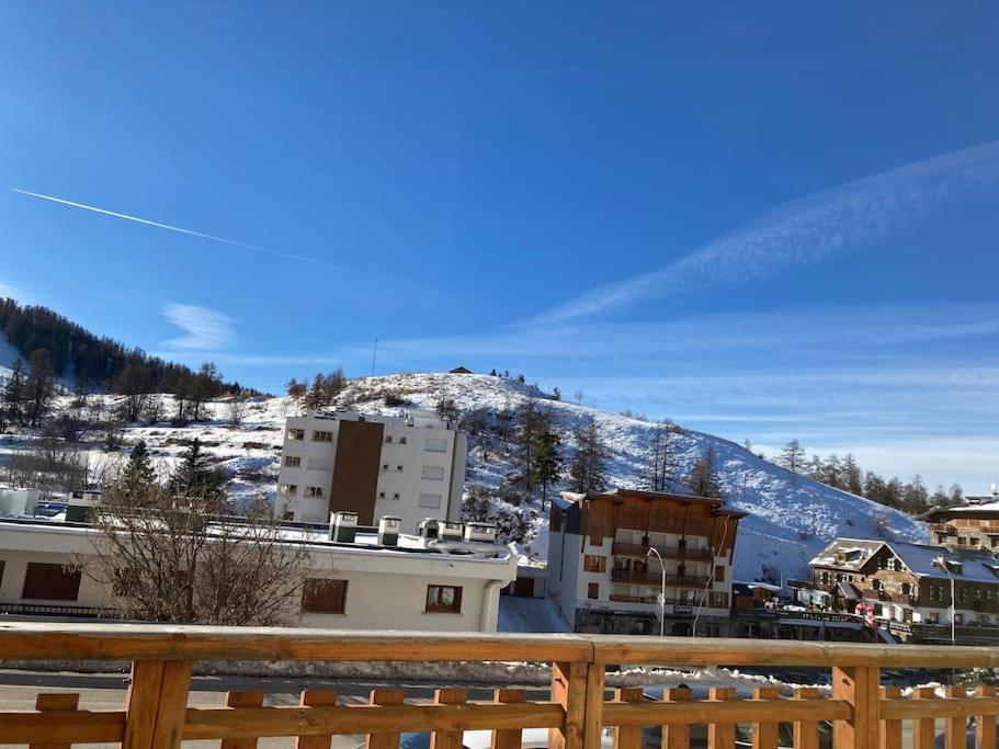 Superbe Appartement Avec Piscine Et Garage Péone Εξωτερικό φωτογραφία